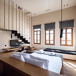 ホテル Monastery Estate Venetian Harbor 5*