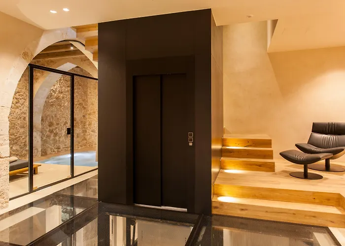 Monastery Estate Venetian Harbor ホテル 5*