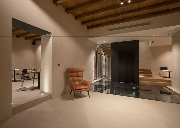 Monastery Estate Venetian Harbor ホテル 5*